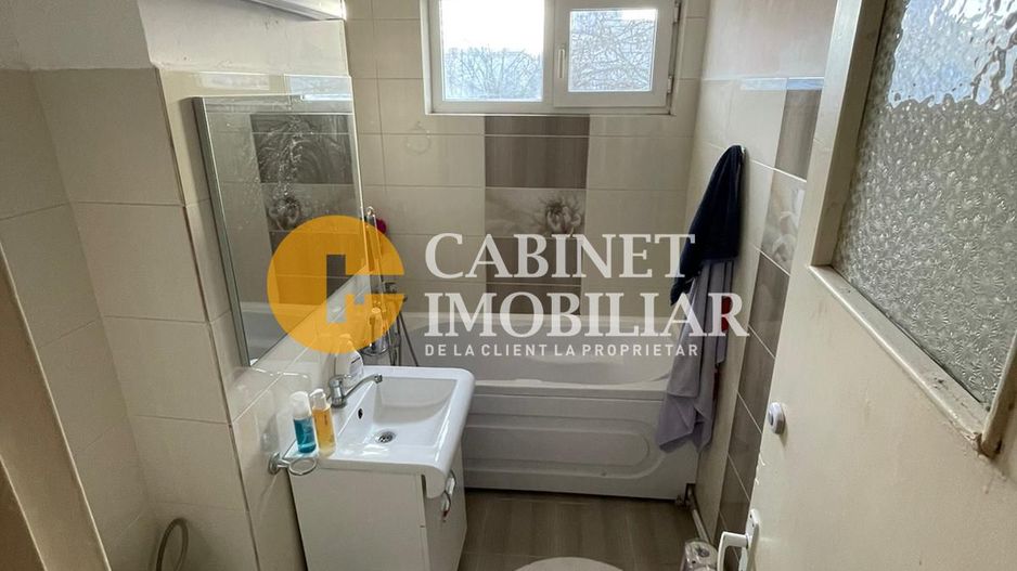 2 CAMERE - PODU ROS - 51 MP - 5 MINUTE DE PALAS, 5 MINUTE DE IULIUS - Poză 7