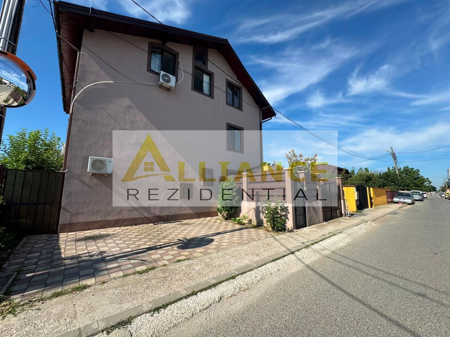 Vila individuala 7 camere - 3 bai { Strada Orizontului } - Poză 3