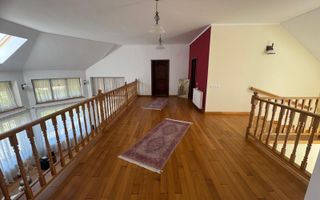 Casa/Vila deosebita 11 camere mobilata-utilata LUX -zona Hoghiz/Brasov - Poză 10