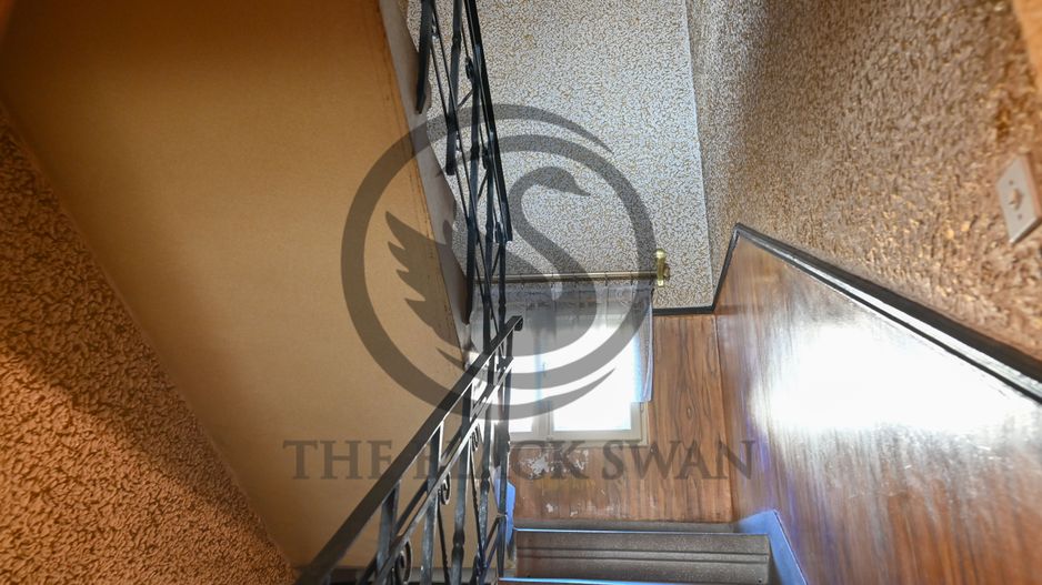 Casa cu 6 camere de vanzare | Zona Ultracentrala, Baicoi | Comision 0% - Poză 13