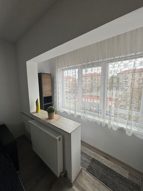 Amenajata si  renovata complet - Poză 4