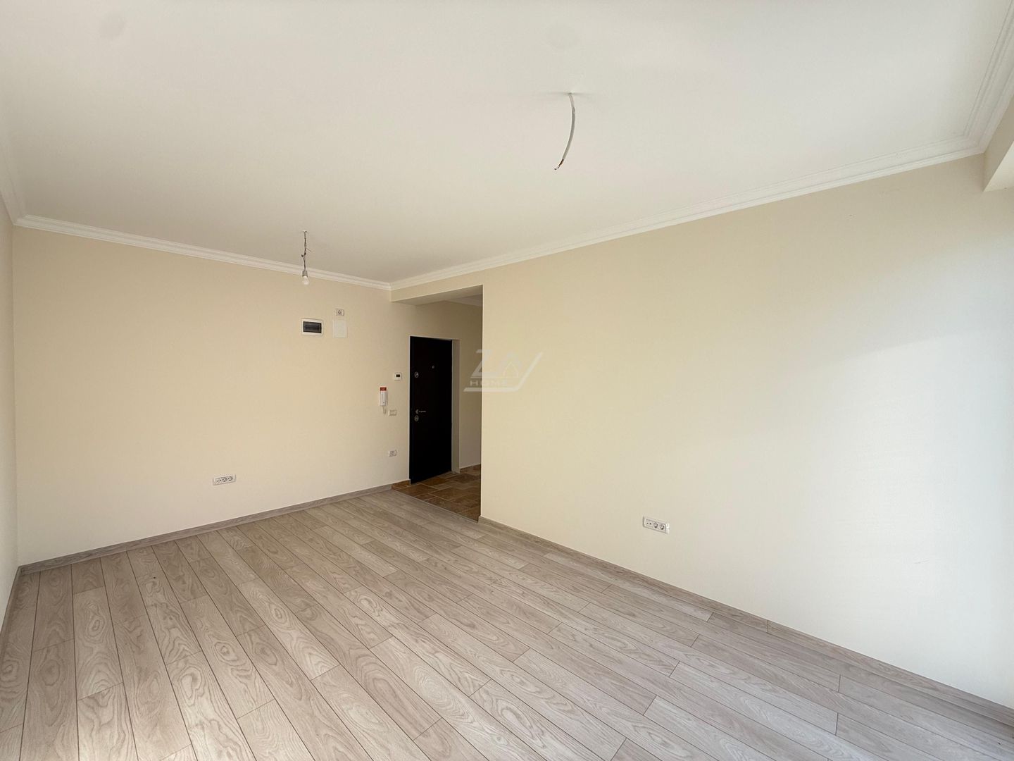 Bloc finalizat. Locatie excelenta. Decomandat. Loc de parcare. - Poză 2