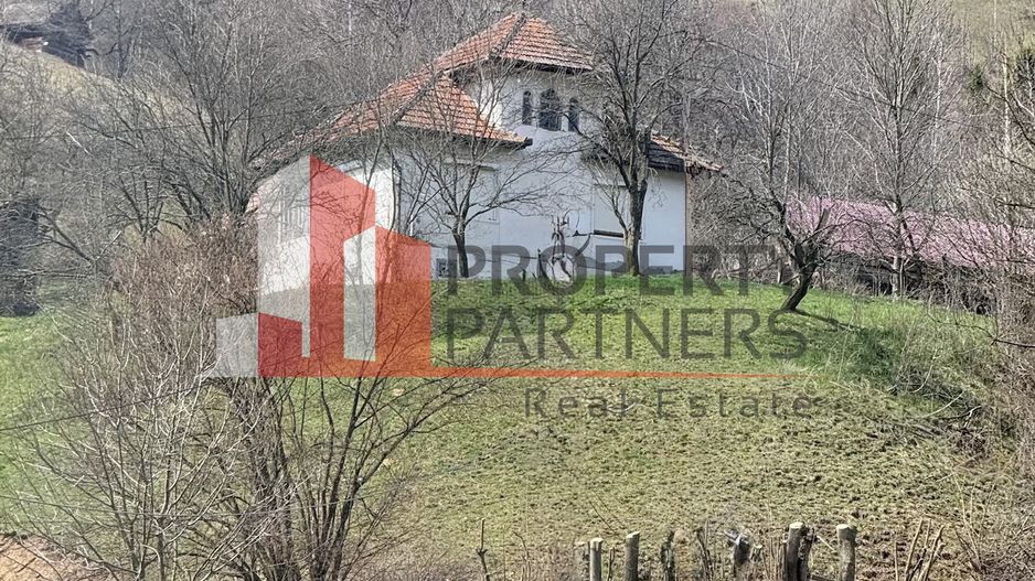 Casă autentică cu teren de 11.150 mp – Bran, Șimon | vedere Bucegi - Poză 1