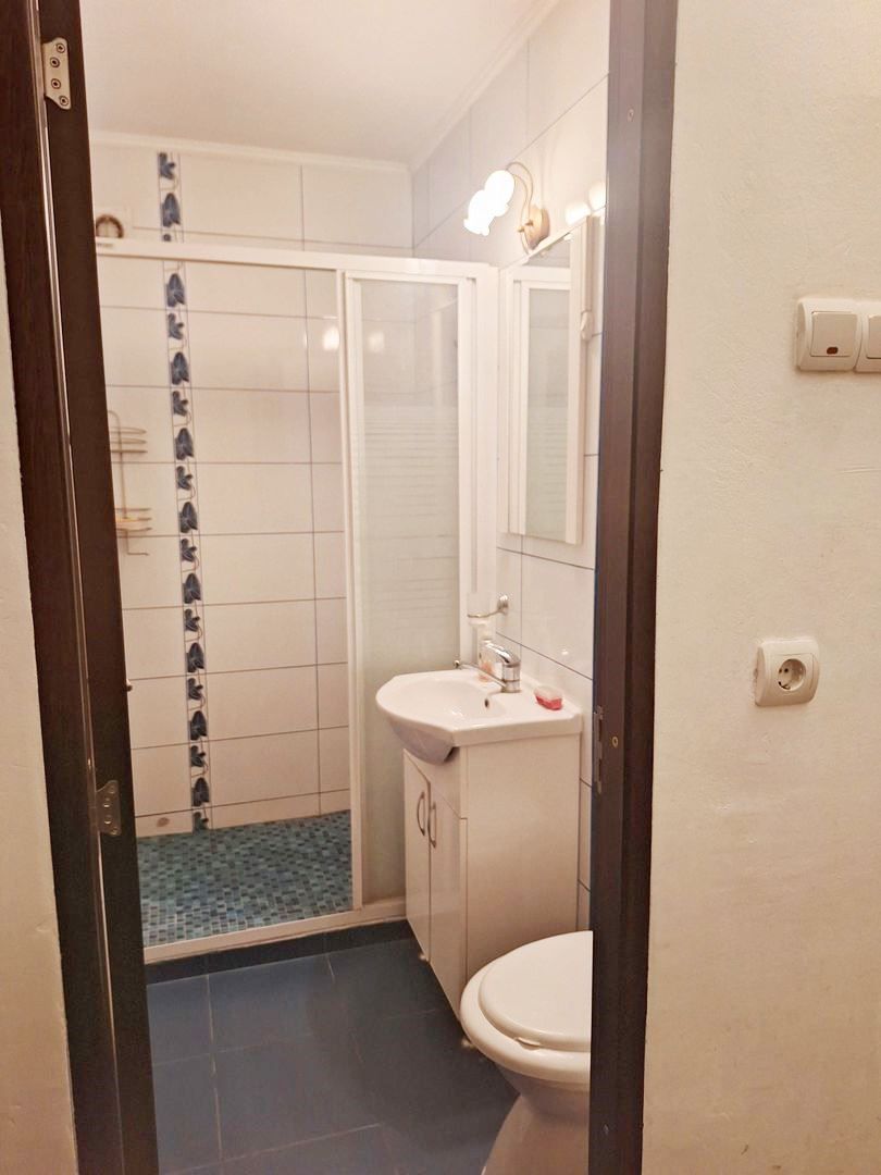 Garsoniera in bloc de apartamente piata Astra - Poză 7