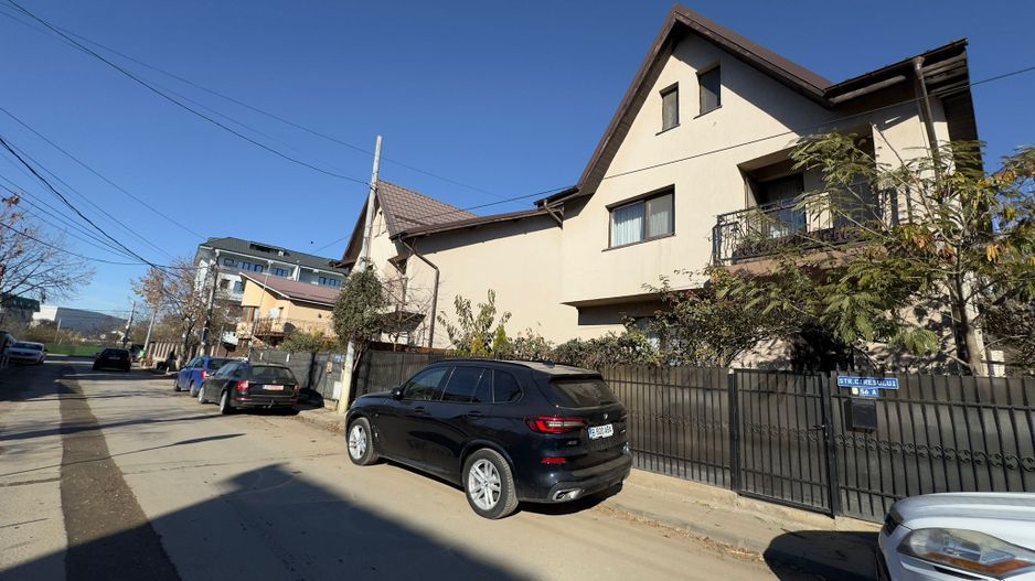 CASA INDIVIDUALA P+1+POD - STRADA  ASFALTATA / UTILITATI, COMISION 0% - Poză 4