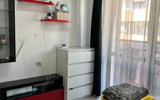 Apartament etaj 3/dormitor/bucatarie/baie/balcon - Poză 3