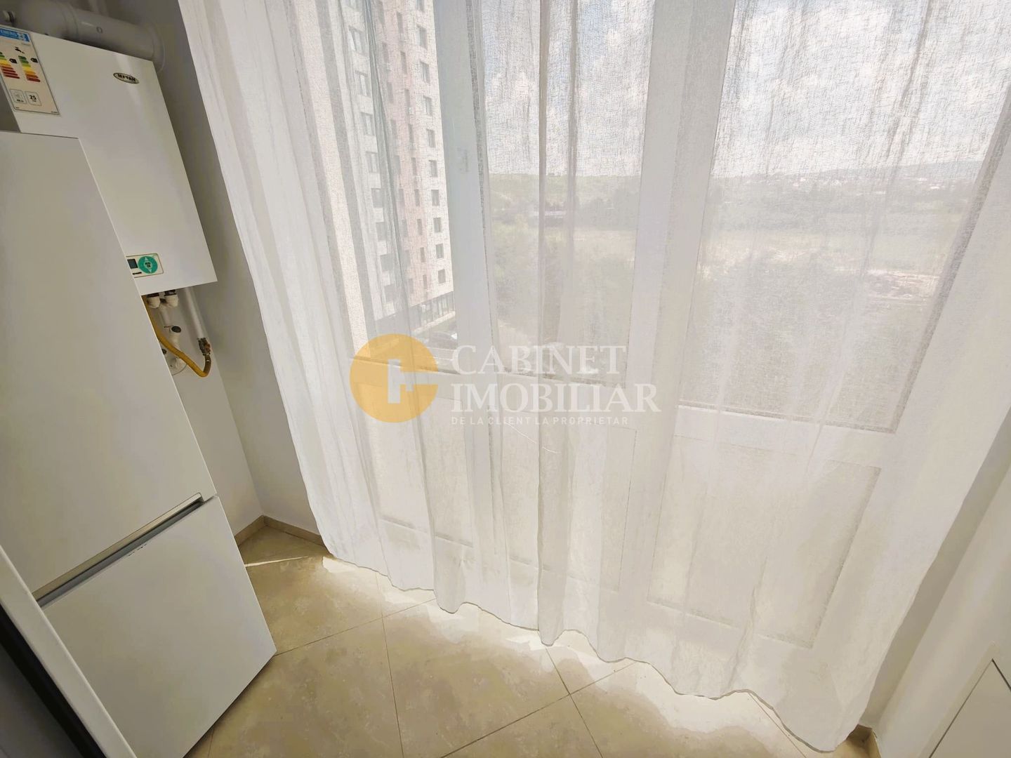 2 camere modern, ETAJ intermediar - mobilat&utilat - bloc NOU - Poză 3