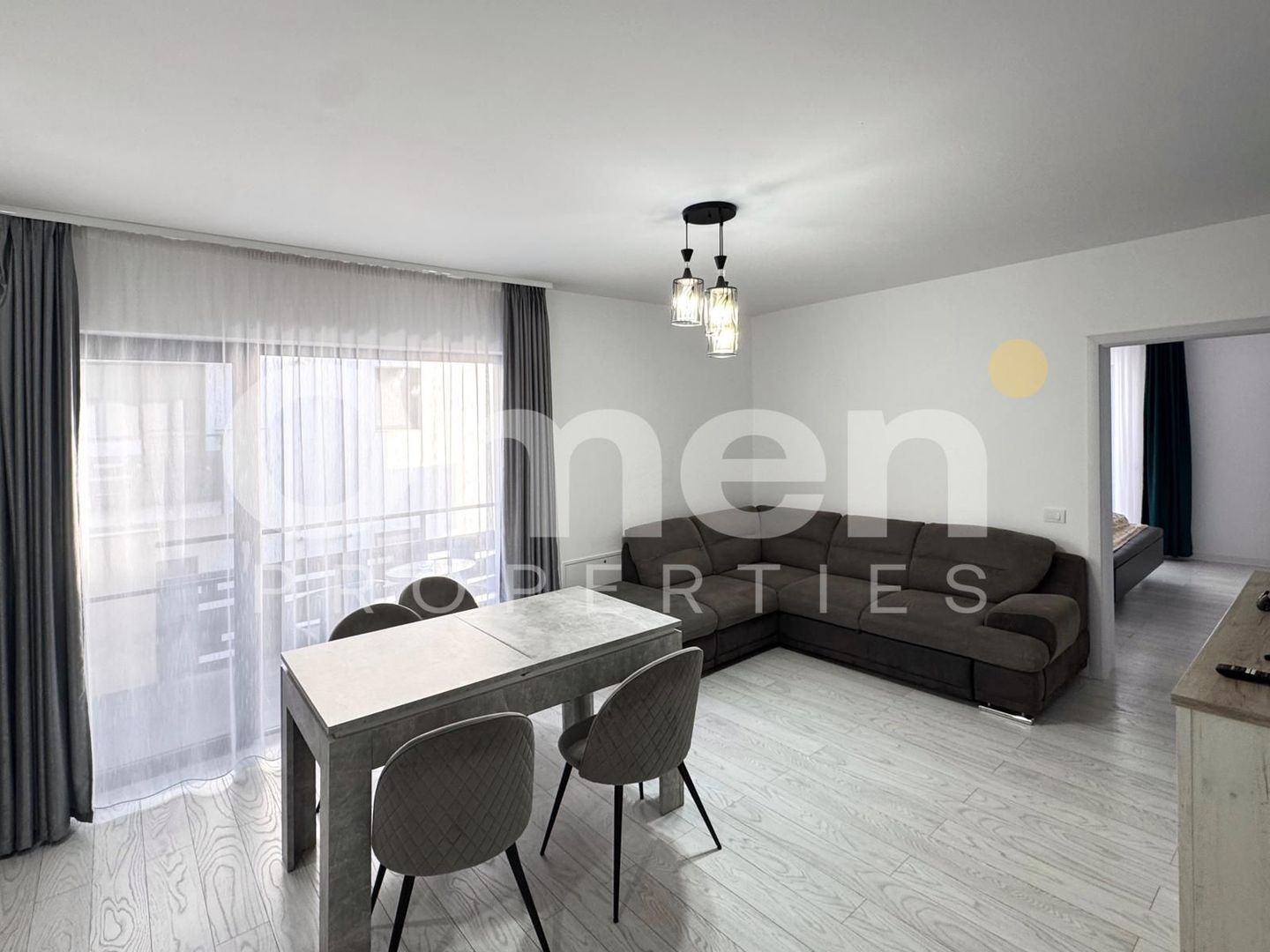 Apartament de inchiriat 2 camere | zona Lămâîței | 2 locuri parcare incluse - Poză 1