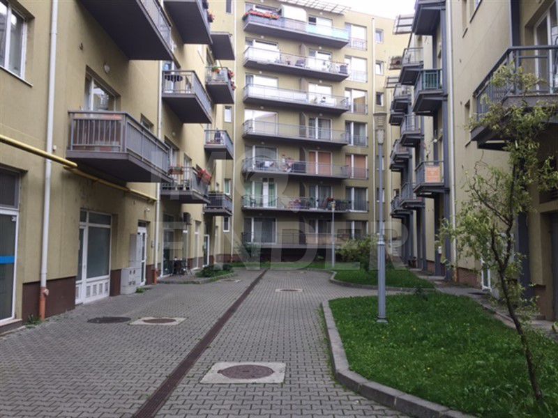 Inchiriere spatiu birouri in zona Plopilor, Sala Polivalenta - Poză 9