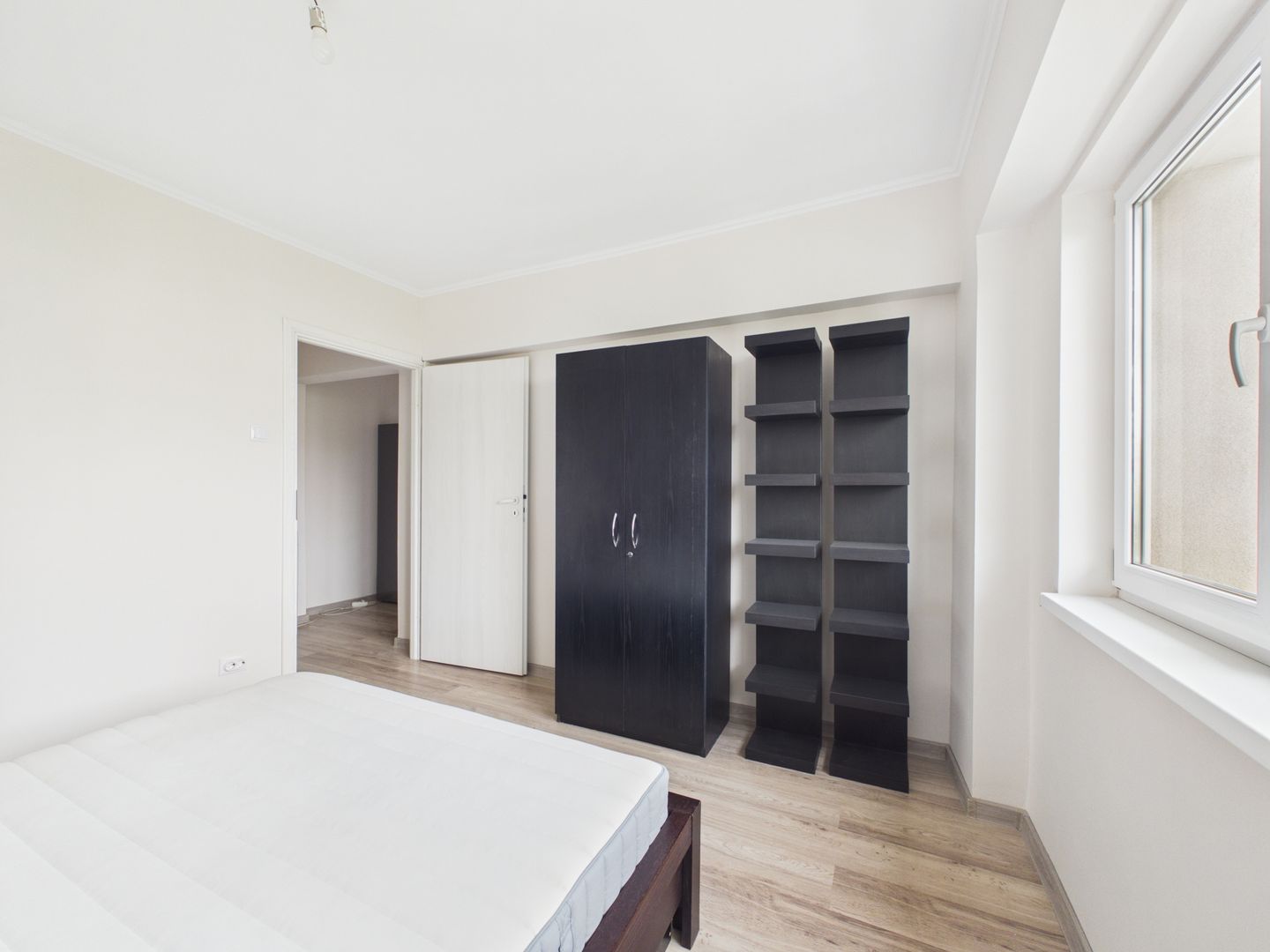 Apartament 3 camere decomandat, complet renovat - Metrou Lujerului - Poză 7