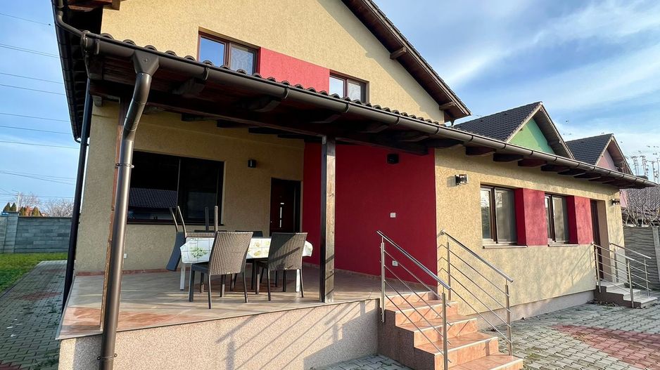 Casa Superba, zona linistita Giroc - Poză 1