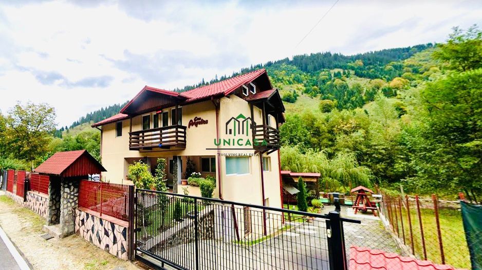 Casa de vacanta / Pensiune / Voineasa - Poză 2