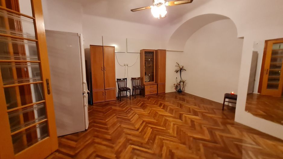 Apartament generos zona Piata 700 - Poză 3