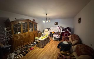 Casă cu mansardă și piscină de vânzare – Pictor Andreescu - Poză 8