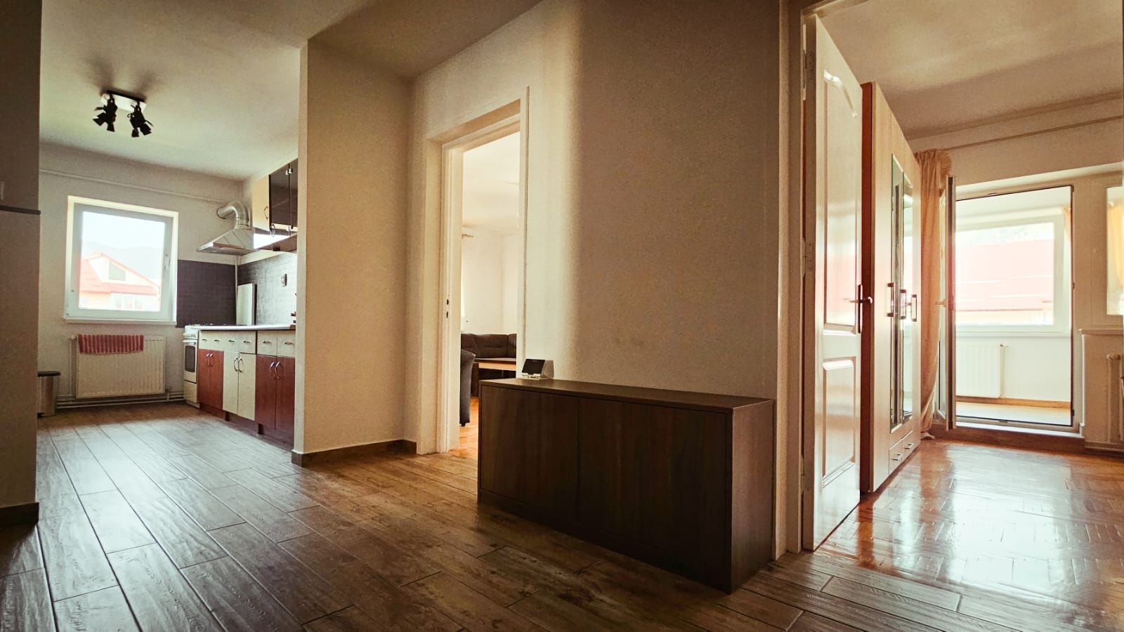 Exclusivitate, intrare Racadau 2  camere in bloc nou - Poză 4
