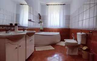 CASA INDIVIDUALA GHIRODA +TEREN 1752 MP - Poză 16