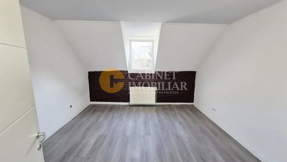 Apartament 3 camere decomandat, 81 mp, Copou –  fără risc seismic - Poză 3