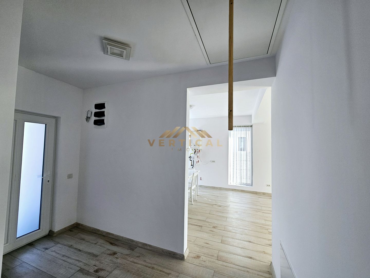 Casa parter de inchiriat cu 3 camere - comuna Berceni - Poză 18