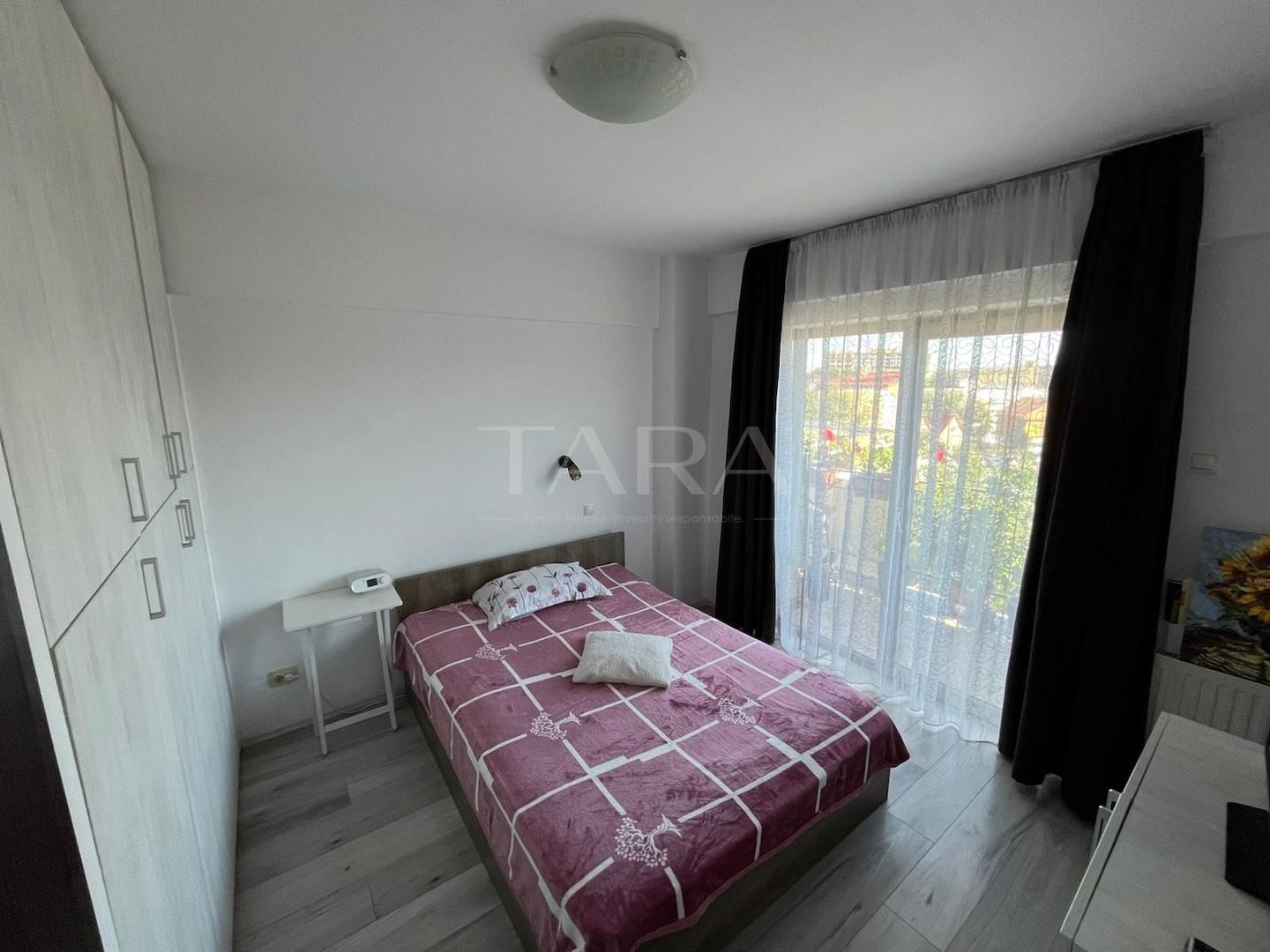 Vânzare apartament, imobil nou, zona de zi si dormitor separat. - Poză 5