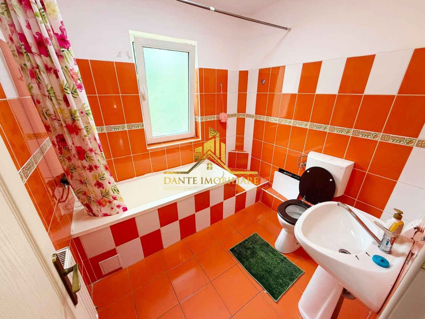 Casa, 4 camere, modern, parcare, curte, balcon, zona Semicentrala - Poză 11