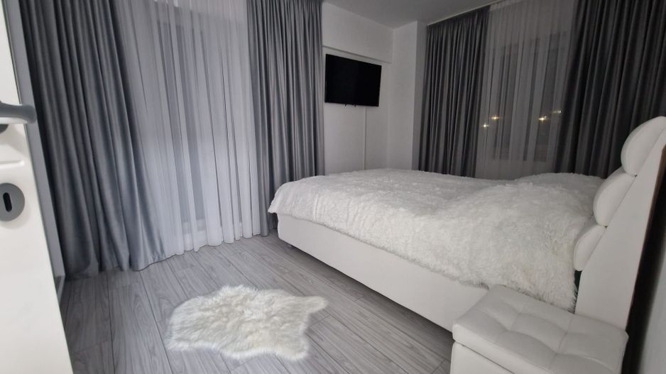 Apartament 2 camere -Decomandat-et.1-Himson-450euro - Poză 2