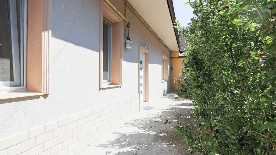 REPOZITIONARE PRET! Apartament renovat complet – str. Mărășești - Poză 1