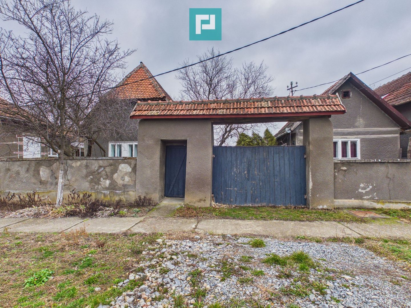 Casă cu 2 corpuri și 4 camere în Tauț - Poză 11