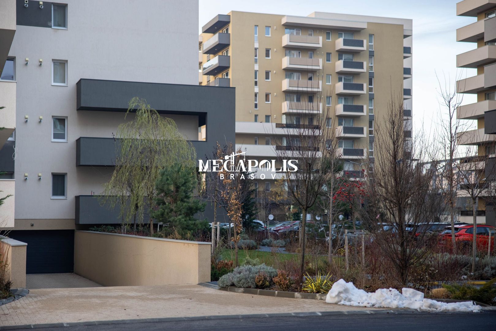 Urban Plaza - Poză 4