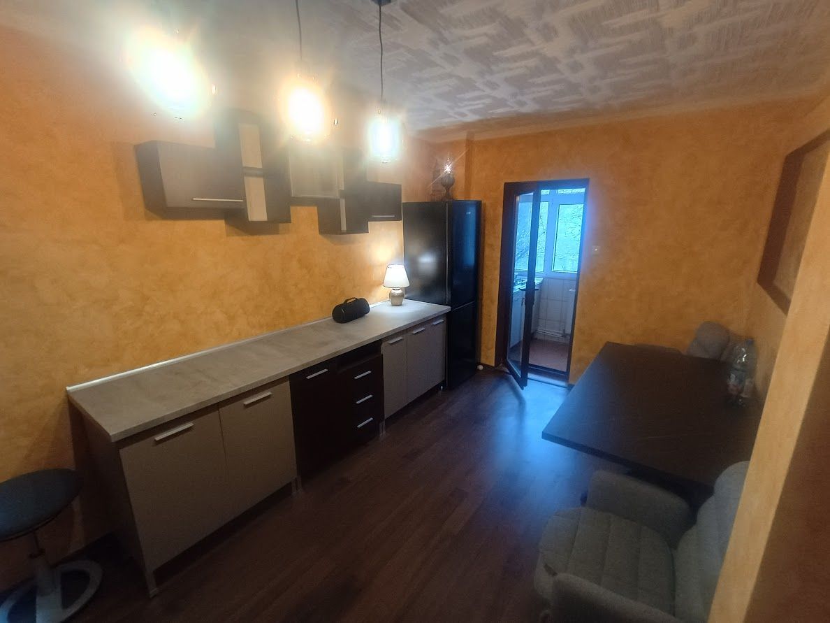 Apartament 2 camere, etaj 2, zona TRAIAN - Crucea GARII; - Poză 3