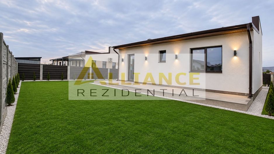 Casa individuala-100m de PENNY-beci-geamuri tripan - Poză 7