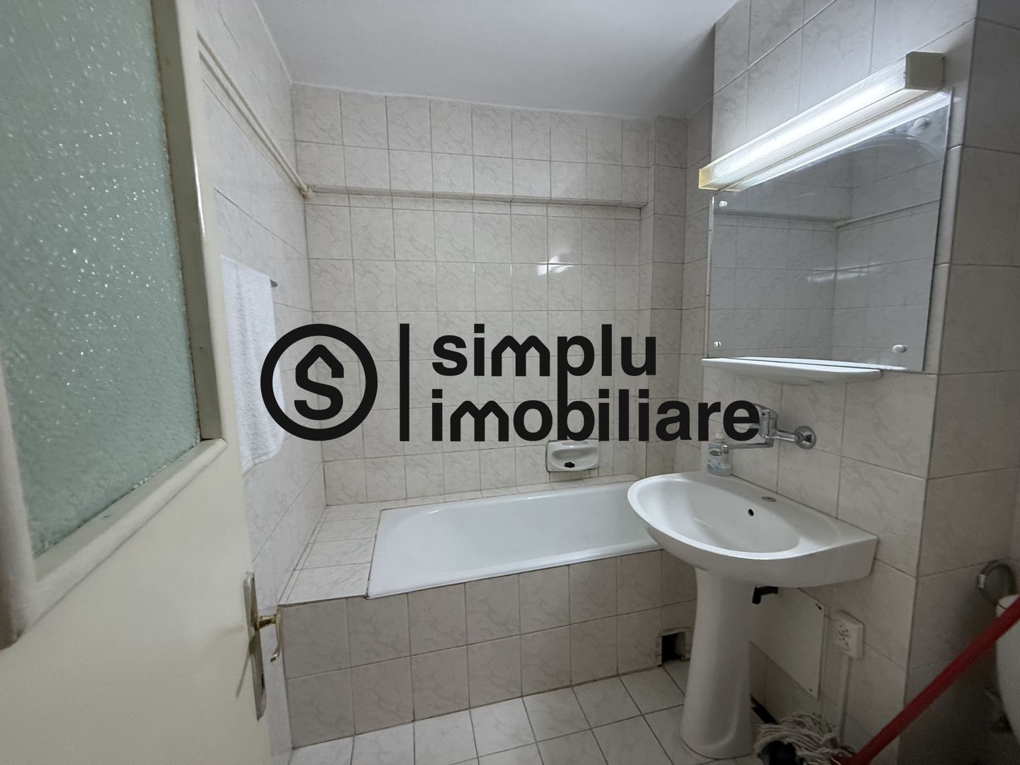2 decomandate, Piata Centrala - 450 Euro - Poză 8