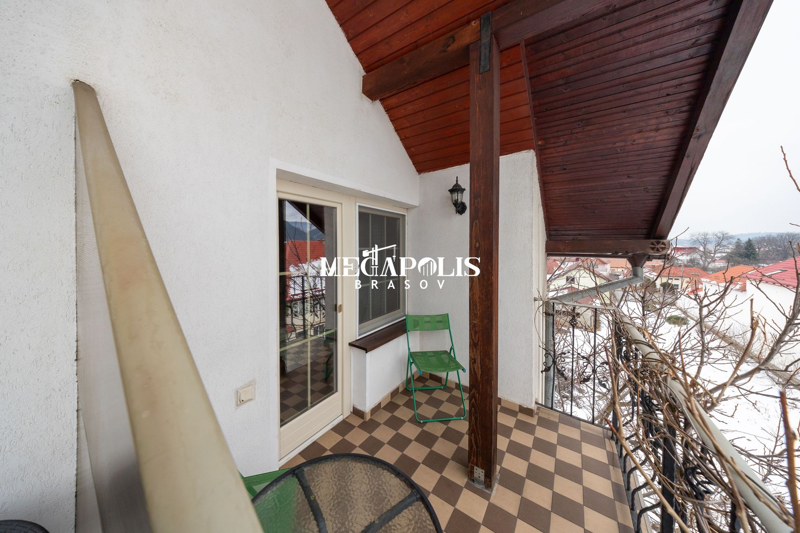 Pensiune de vânzare în Râșnov | 14 camere | 427 mp - Poză 44