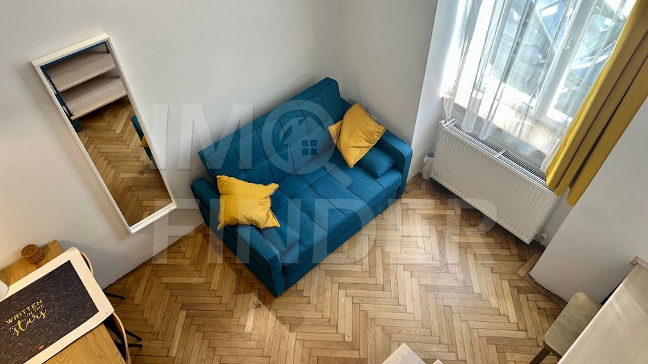 Studio cochet cu zonă de dormit și curte interioară, în centrul Clujului - Poză 5