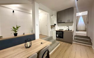 Apartament 2 camere, Ultracentral, ideal pentru locuit sau investitie - Poză 1
