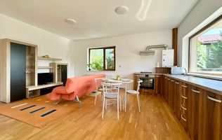 Apartament in vila, 90 mp, 2 dormitoare si 2 bai – Grigorescu, parcare