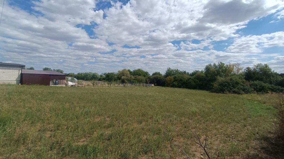 Descoperă o oportunitate rară: Teren intravilan- 2.000 mp în Zădăreni - Poză 4