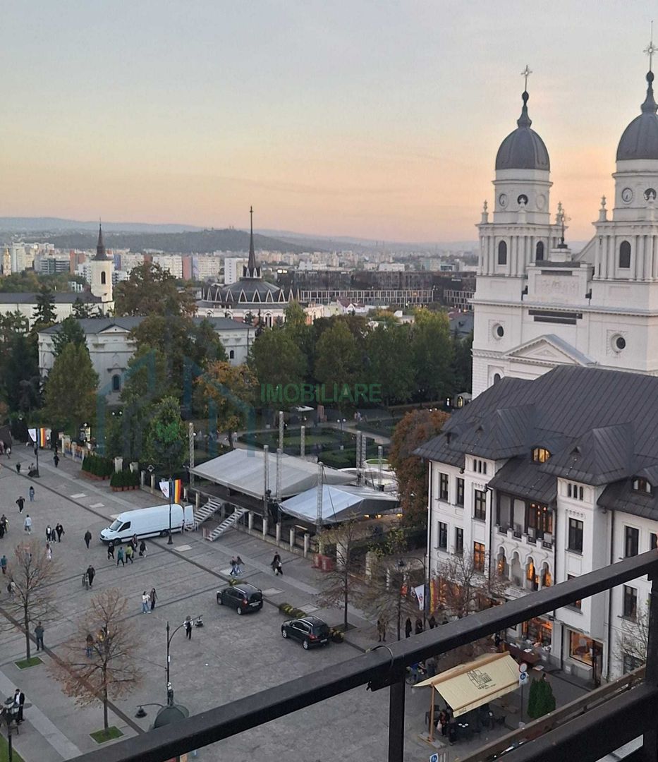 Apartament decomandat cu balcon și terasă, vedere Palatul Culturii, Teatrul Național și Mitropolie, centru Iași - Poză 1