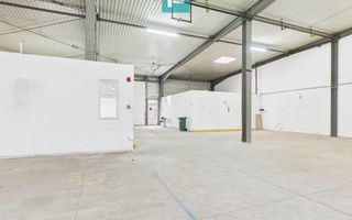 Hală și spații de birouri în Arad - Poză 14