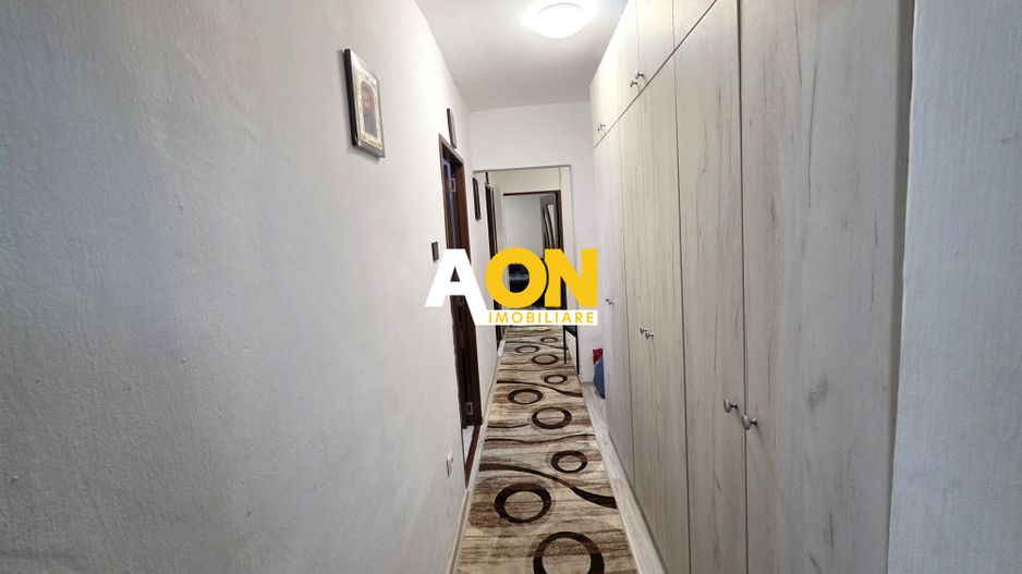 Apartament cu 3 camere, parter, boxă, acces curte, Cetate, zona Closca - Poză 9