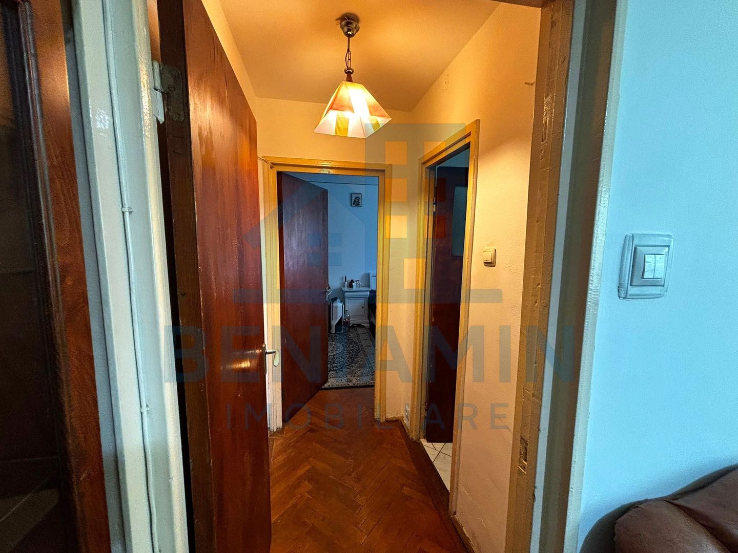Apartament-2-Camere-Semidecomandate-47mp-Utili-Parcare-Centru-Civic - Poză 6
