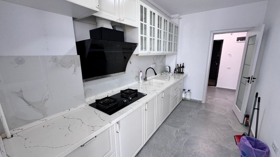 AP. 2 CAMERE PLATANI, TERASA 20 MP, MOBILAT, PARCARE INCLUSA, COMIS 0% - Poză 3