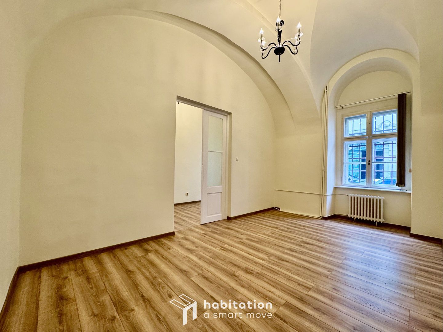 Birou renovat situat in Piata Unirii - Tribunal - Poză 6