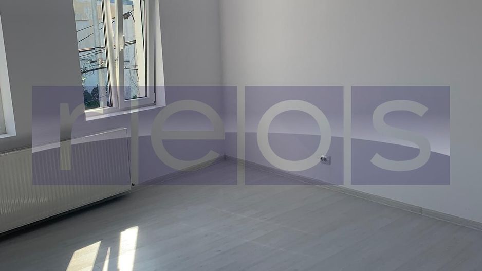 VANZARE - VILA 9 CAMERE  - Vasile Lascar, Mihai Eminescu, Bd. Dacia - Poză 10