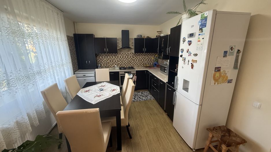 Vila de vânzare 160 mp - complet mobilată și utilata  - Câmpina ! - Poză 7