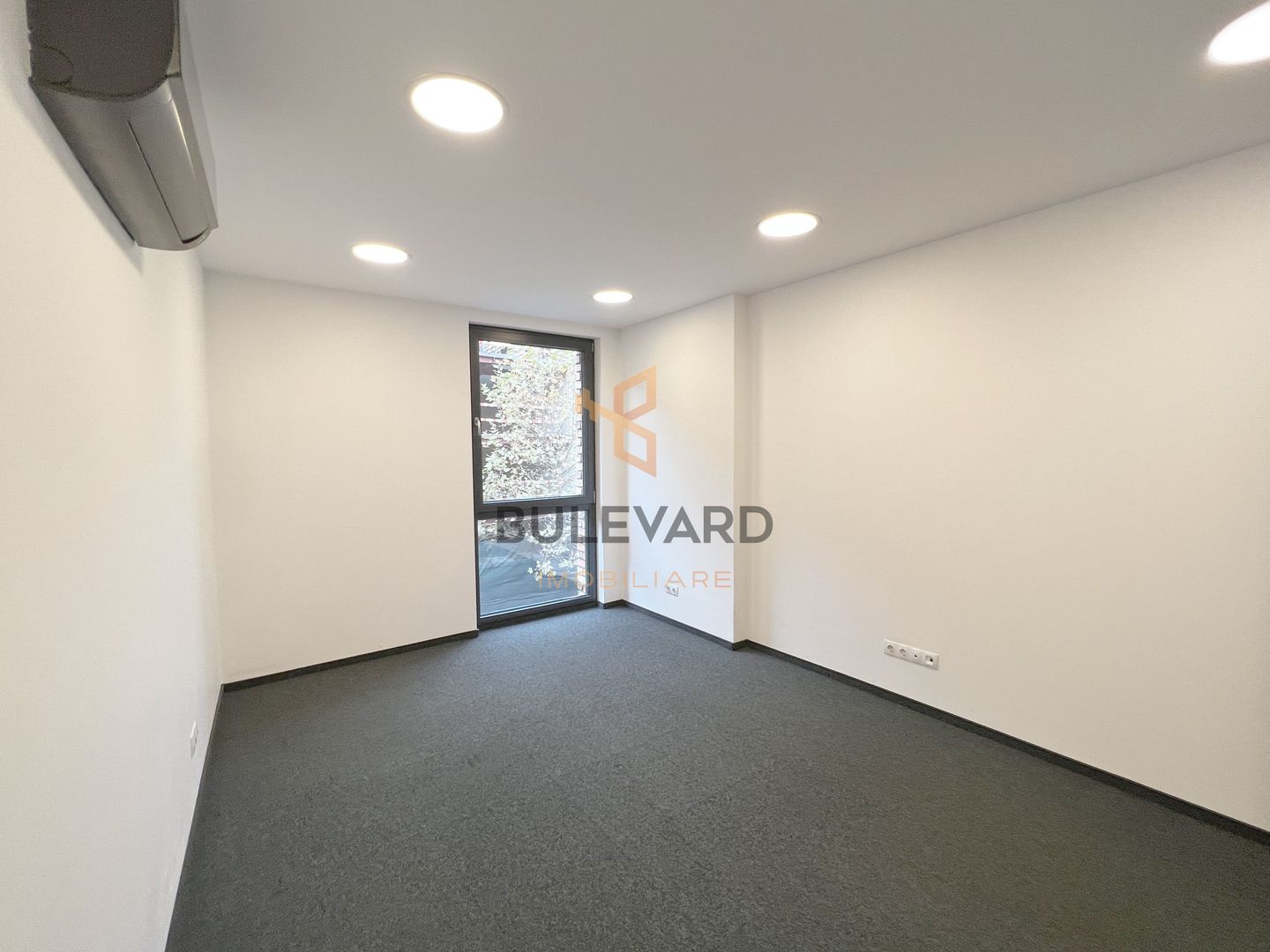 Apartament cu 2 camere in zona Ultracentrala! - Poză 1