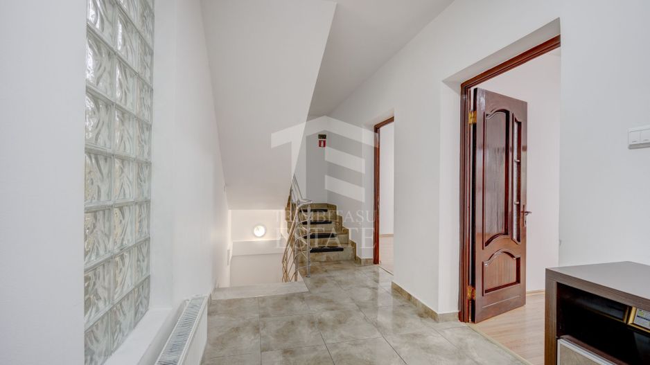Casa Timpuri Noi 2010 P+1+M 220M - Poză 13