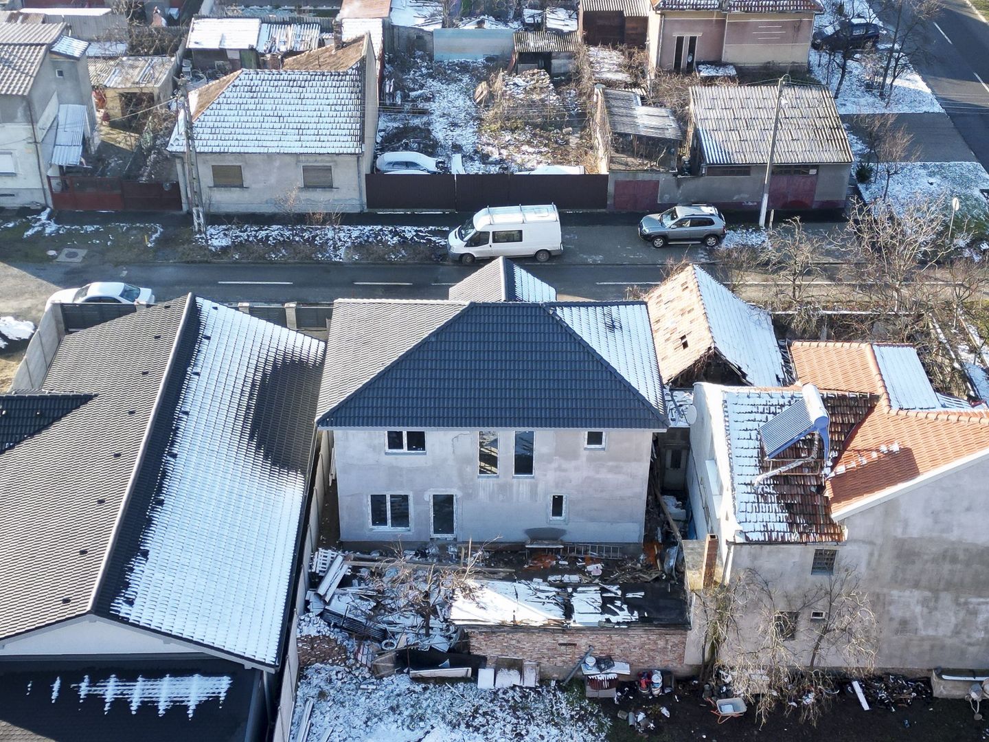 Casă cu teren în Gai - Poză 6