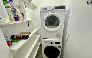 Casa la cheie, curte individuala, jaluzele electrice, aer conditionat - Poză 11