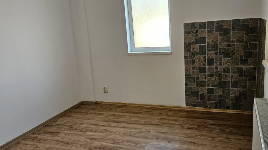 Vila,Parter+Etaj comuna Berceni 169000 eur - Poză 8