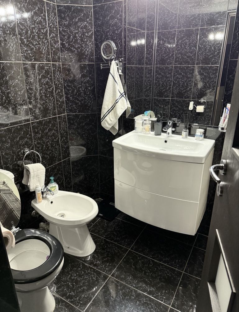 URGENT!, proprietate in vila, GARAJ, FARA RISC SEISMIC, NEGOCIABIL - Poză 7